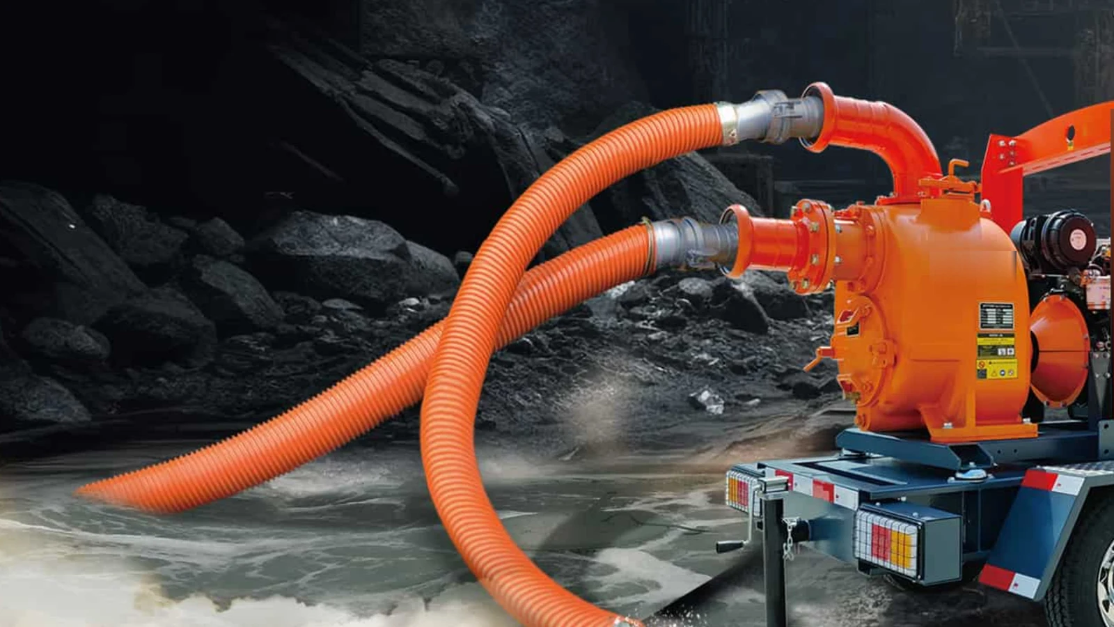 Bomba diesel BH Power sobre remolque, achicando agua en una mina